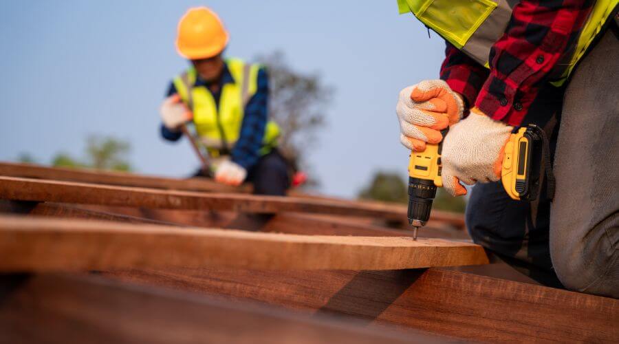 Expert Emergency Roof Repairs services in Newton Lower Falls, MA